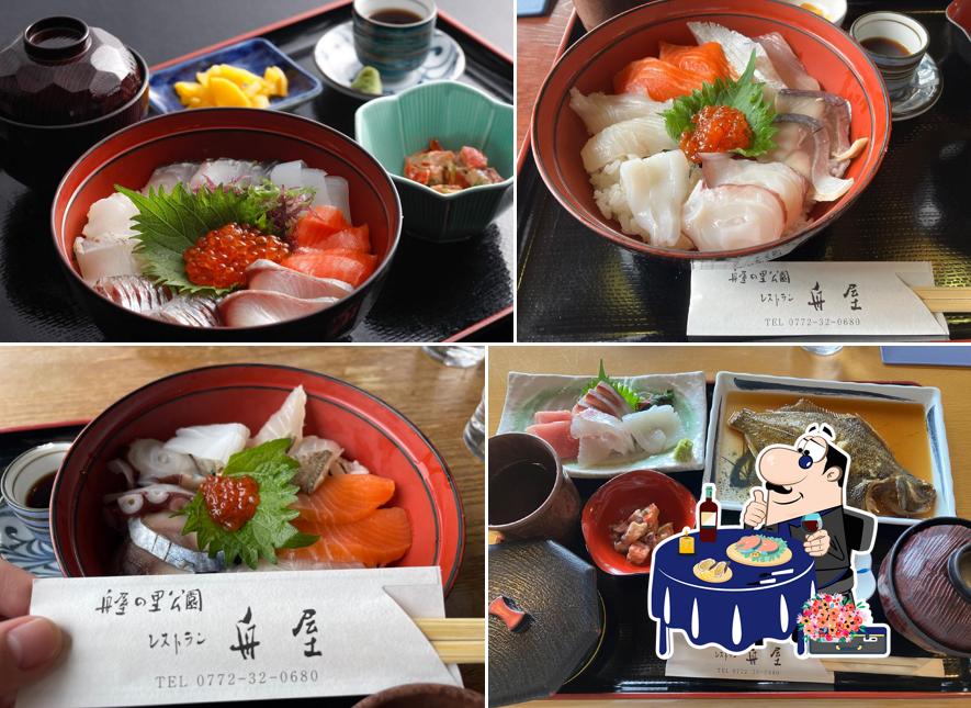 Road Station Funaya no Sato Ine