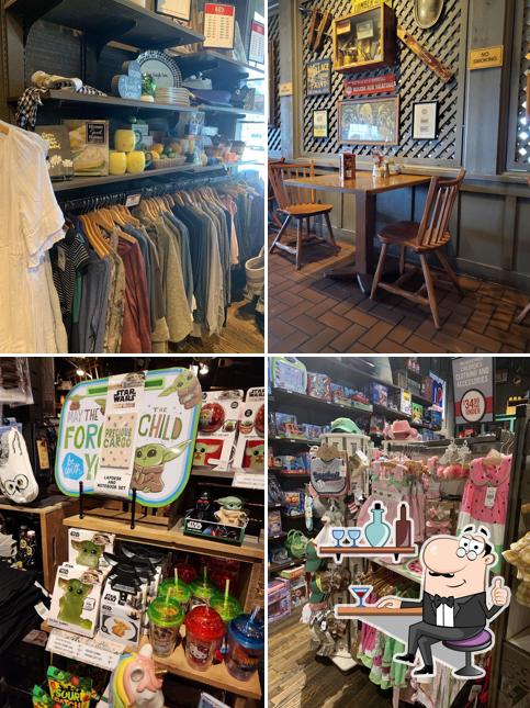 Cracker Barrel Old Country Store