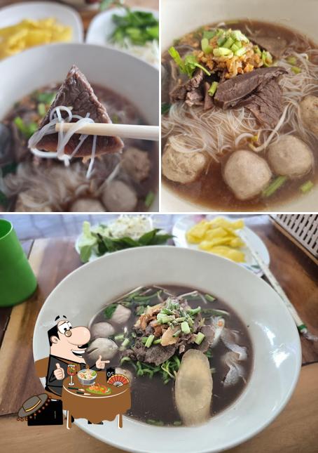 ตระกูลทอง