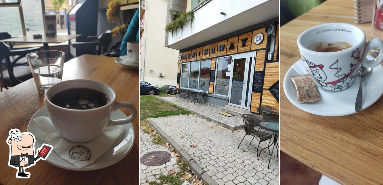 Hemingway Cafe
