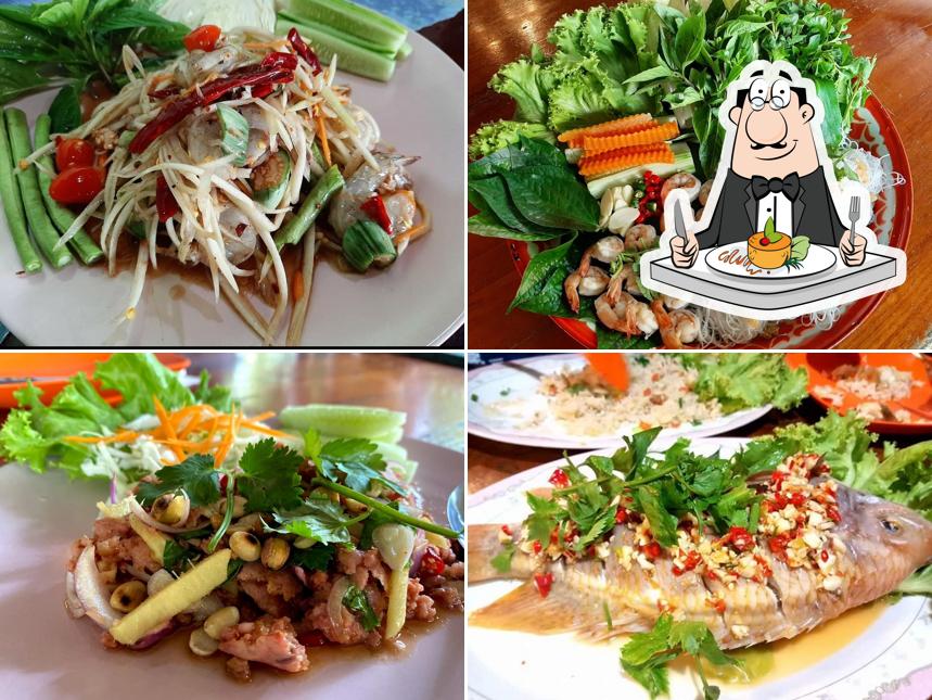 ครัวหลวงแม่วงก์ คาเฟ่แอนด์เรสเตอรอง