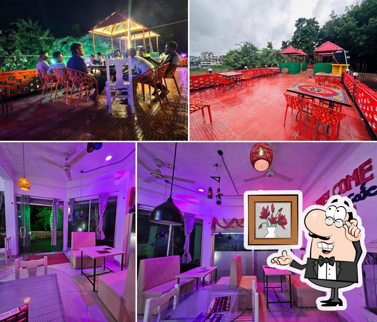 Collage cafe