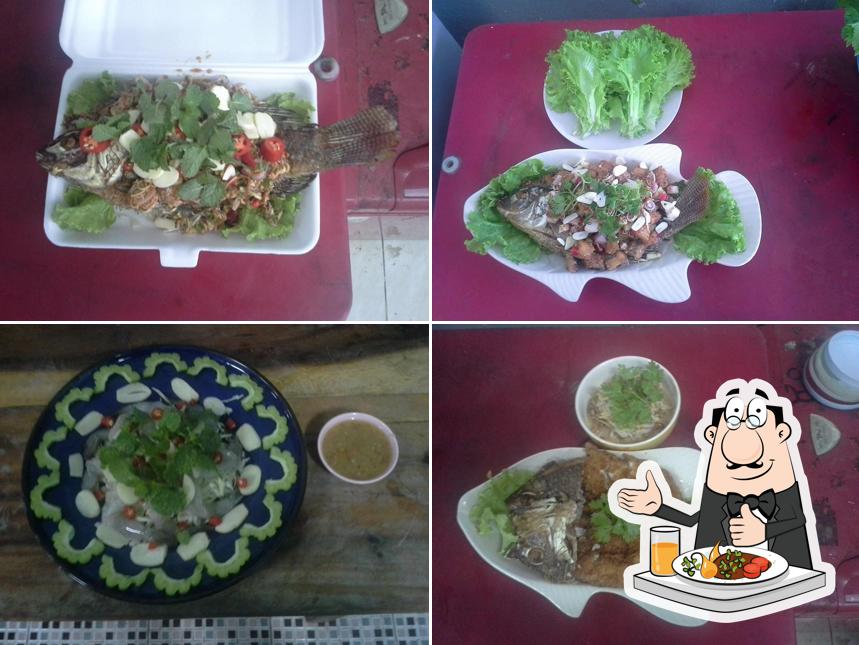 ร้านมารวย อาหารตามสั่ง-ข้าวต้มรอบดึก แบบภาคใต้
