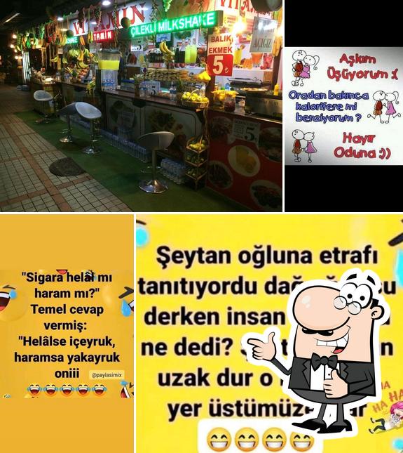 Vitamin Cafe