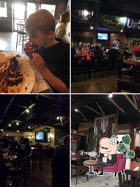 Oscar’s Alehouse (West)