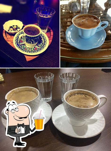 Qhlam Cafe