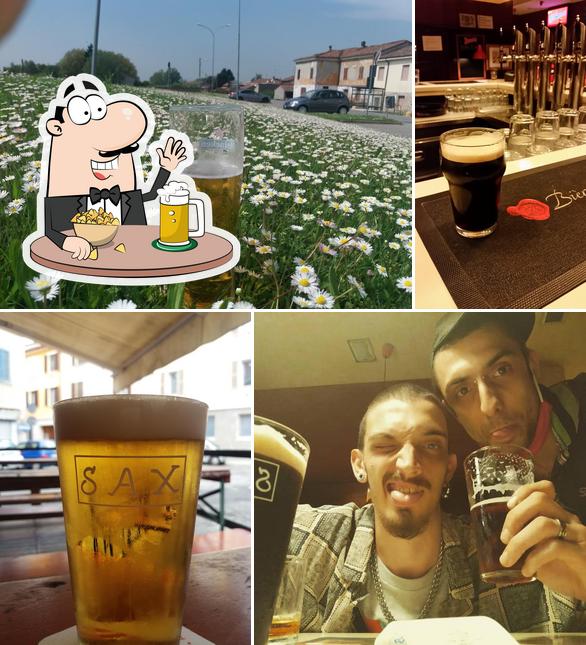 Sax Pub