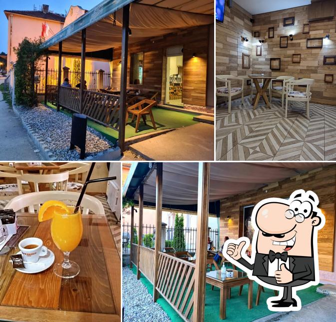 CAFFE BAR TIME OUT