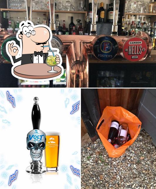 The Chequers - Wrestlingworth - Original Beer House Country Pub