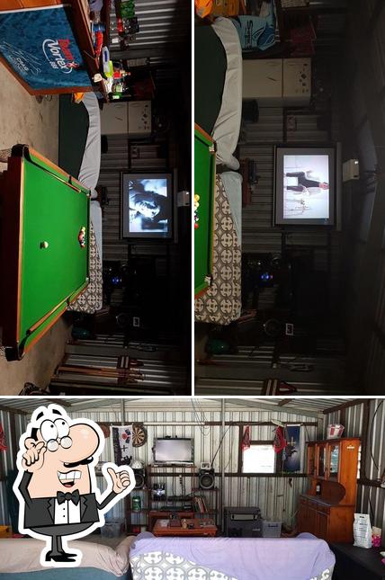 Dale's Bar