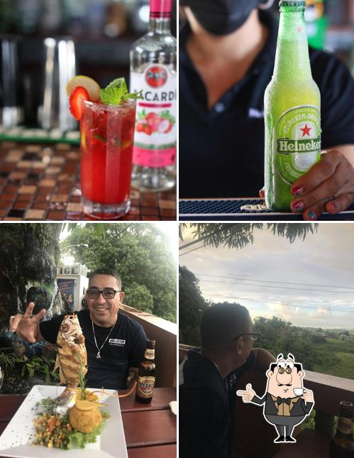 Mango's Bar & Restaurant