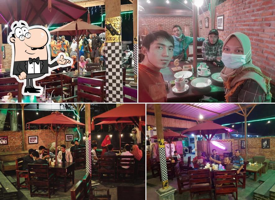 Cafe Kayu Manis