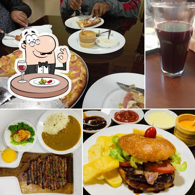 Mikey's Grill Carnes y Pizza