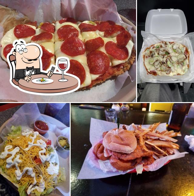 Double Barrel Bar And Grill in Tiffin