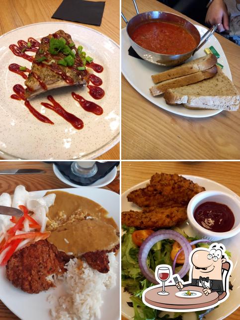 Quayside Café Bar and Restaurant (Golden Sands)