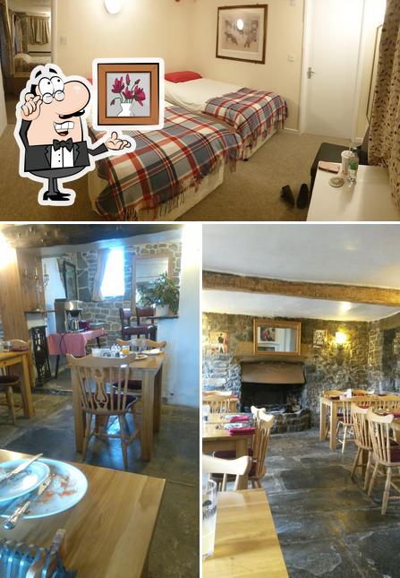 The Pecking Mill Inn