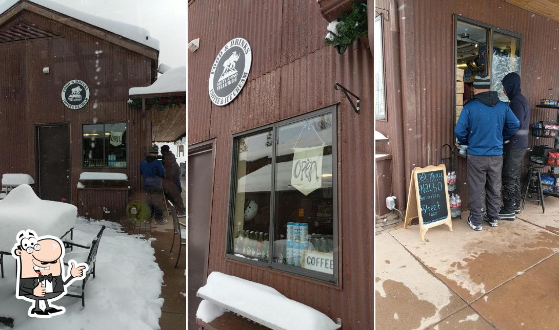 El Rhino Taco Cafe