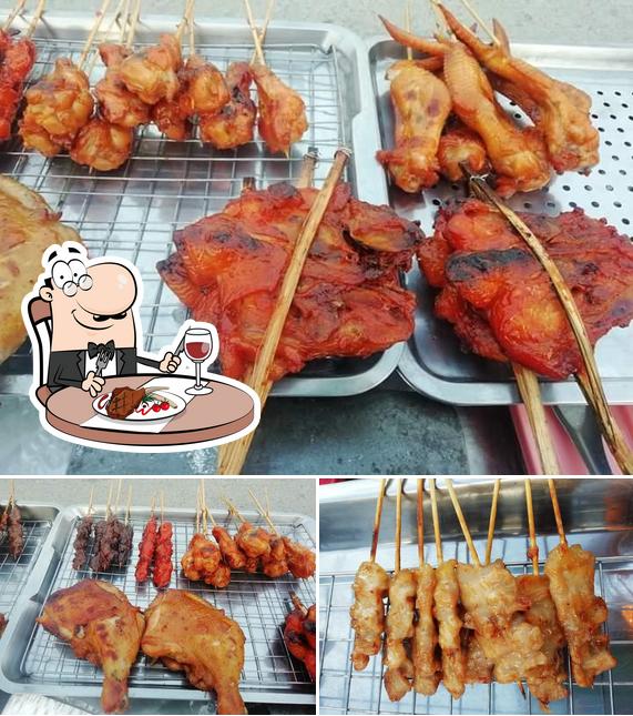 ไก่ย่างวงเวียนByเจ๊กุ้ง​