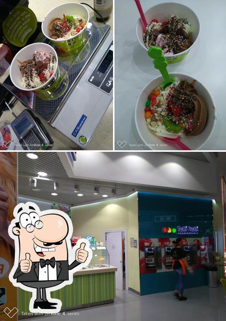 Tutti Frutti Frozen Yogurt