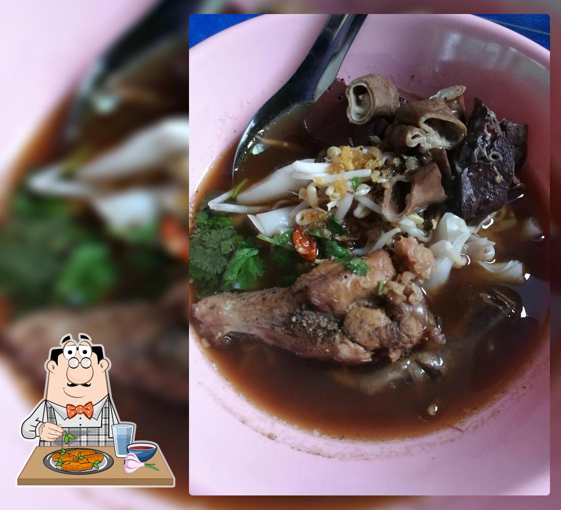 ป้าหน่อย ก๋วยจั๊บไก่ตุ๋น