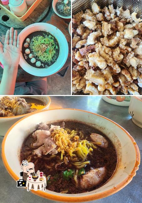 เศรษฐีเรือทอง ก๋วยเตี๋ยวเรือ12บาท