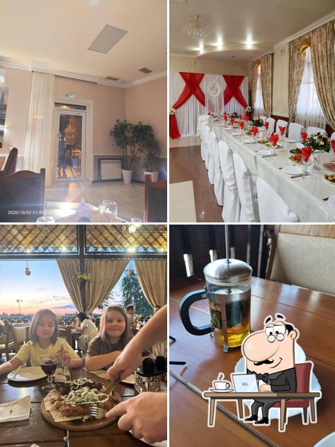 Посмотрите на внутренний интерьер "Волжанки"