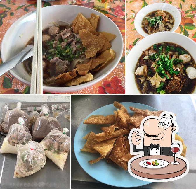 เฮ้ยเตี๋ยว 15 บาท ม.ราชภัฏลำปาง