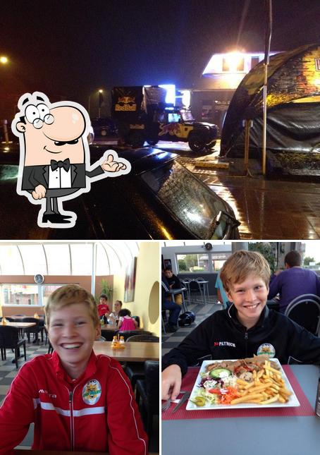 Reet Grill House