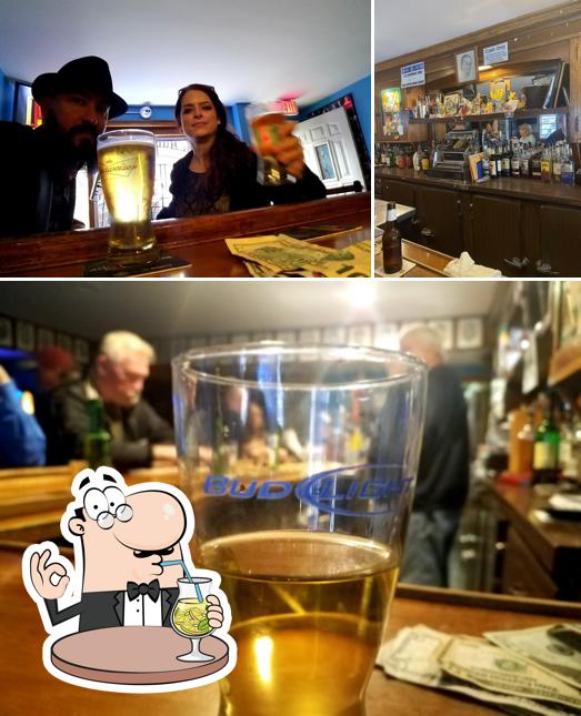 Oley And Chuck's Bar & Grill