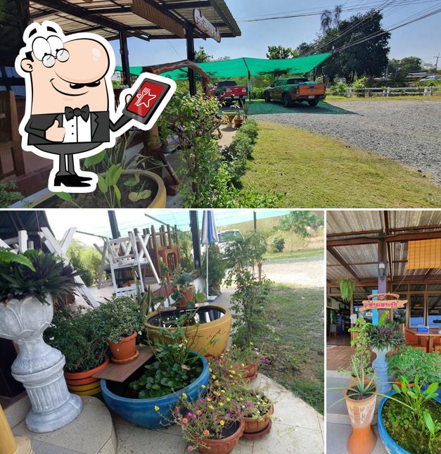 POH RAK CAFE’ and RESTAURANT