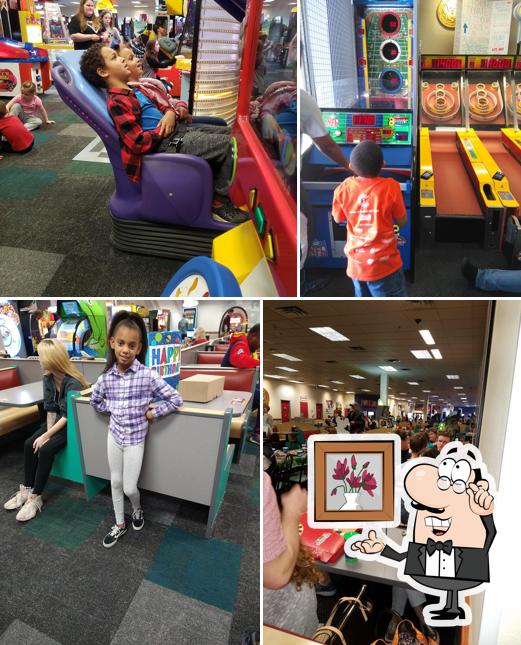 Chuck E. Cheese