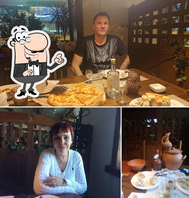 Посмотрите на внутренний интерьер "Тбилисо"