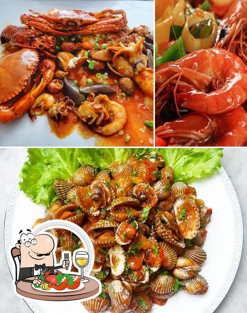Seafood "KEDAI LUMINTU"