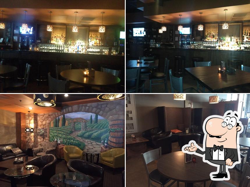 Nosh Restaurant and Wine Lounge