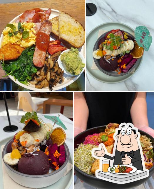 Hidden Grounds Cafe, Miranda