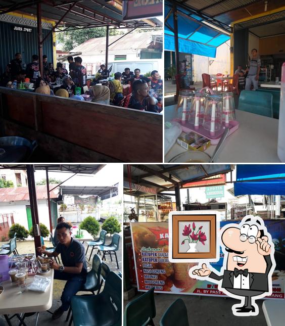 Katupek gulai tunjang mintuo