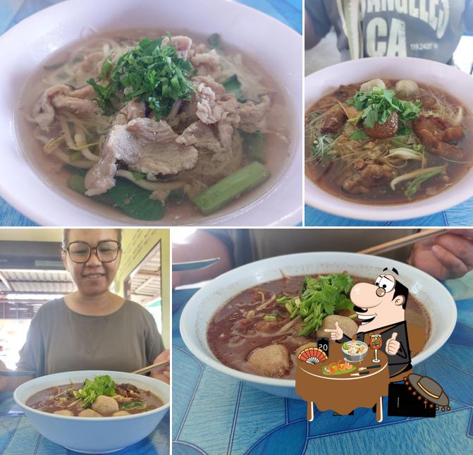 ก๋วยเตี๋ยว ร้านโอ๋ชวนชิม