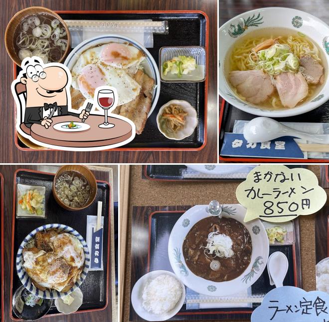 タカ食堂
