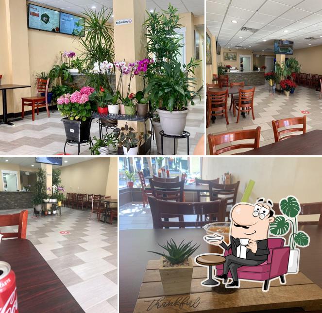 Pho Viet 75
