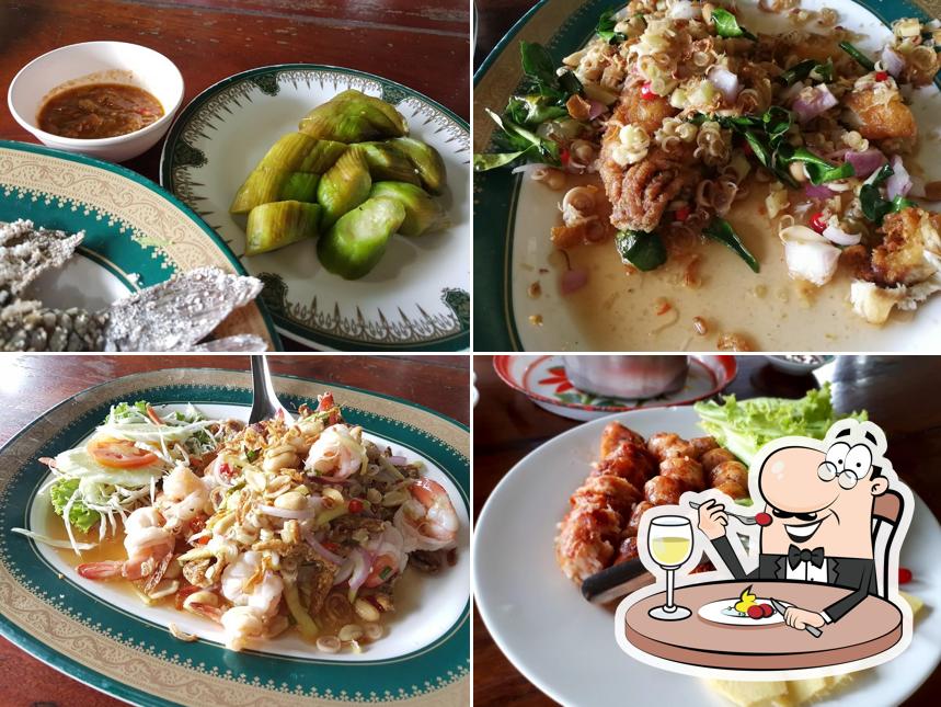 Aot Pla Fai Restaurant