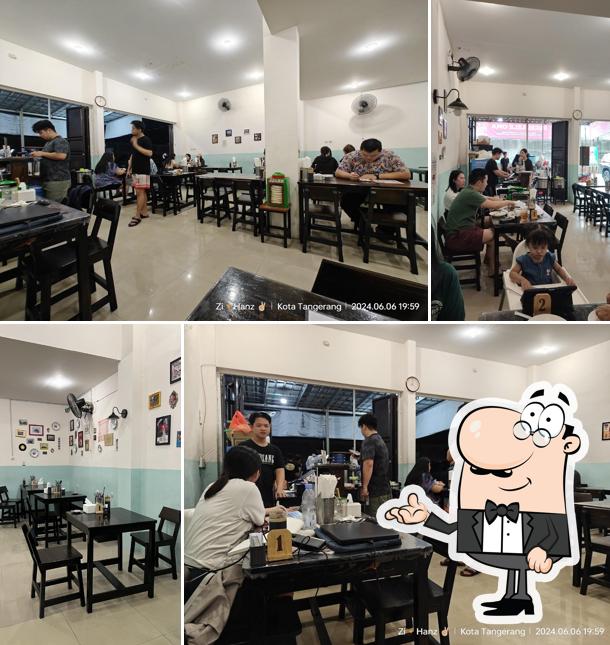 Pecel Lele Oma, Springwood