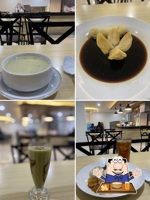 Cafe RS Mitra Keluarga Cibubur