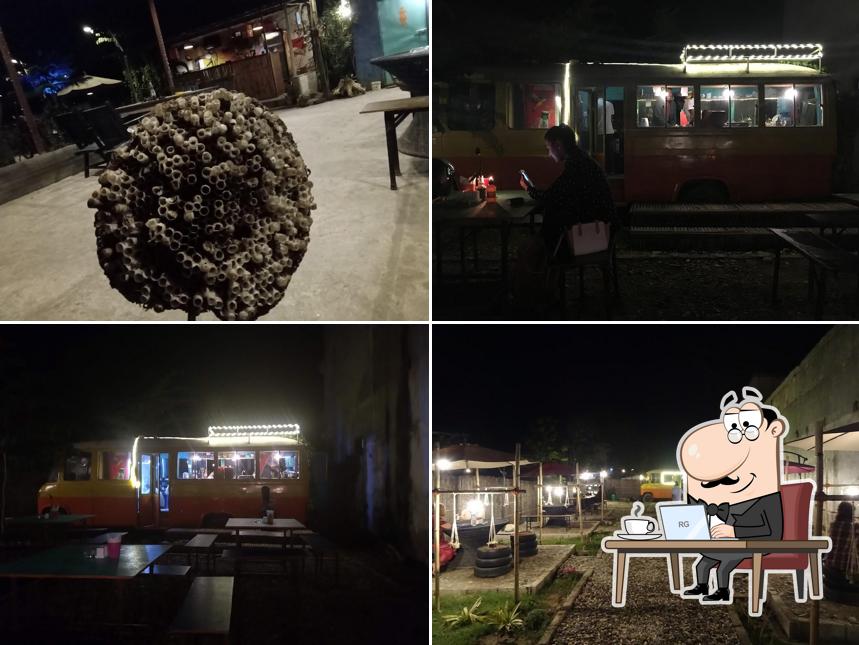 Little Amsterdam Sauraha