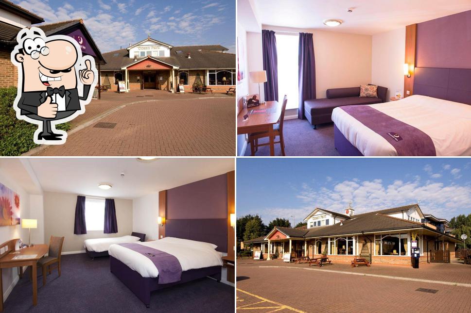 Premier Inn Cardiff City South hotel