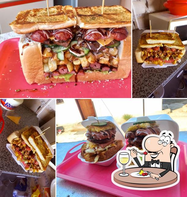Nini's Kitchen,kota's & chips
