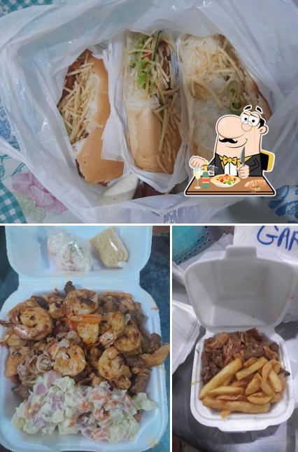 Tiane Lanches