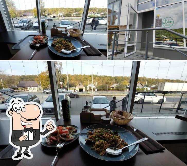 Посмотрите, как "Кебаб Кинг Халяль" выглядит снаружи