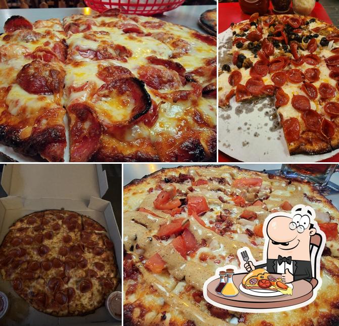 Plank's Cafe & Pizzeria