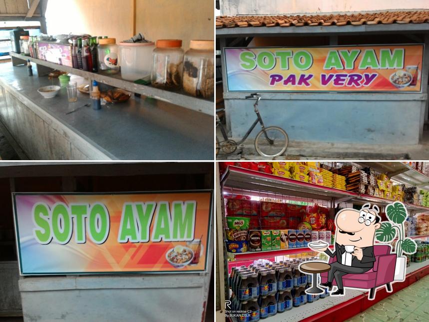 Soto Ayam "PAK VERY"