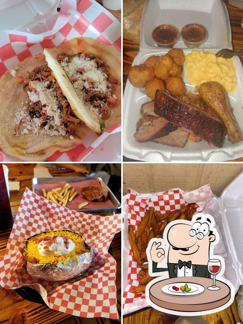 Chuckwagon BBQ & Burgers